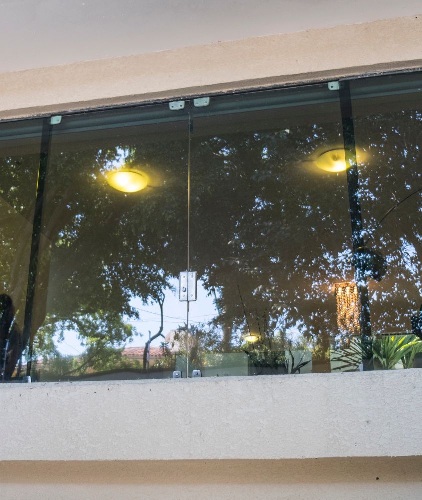 janela de vidro em Olinda